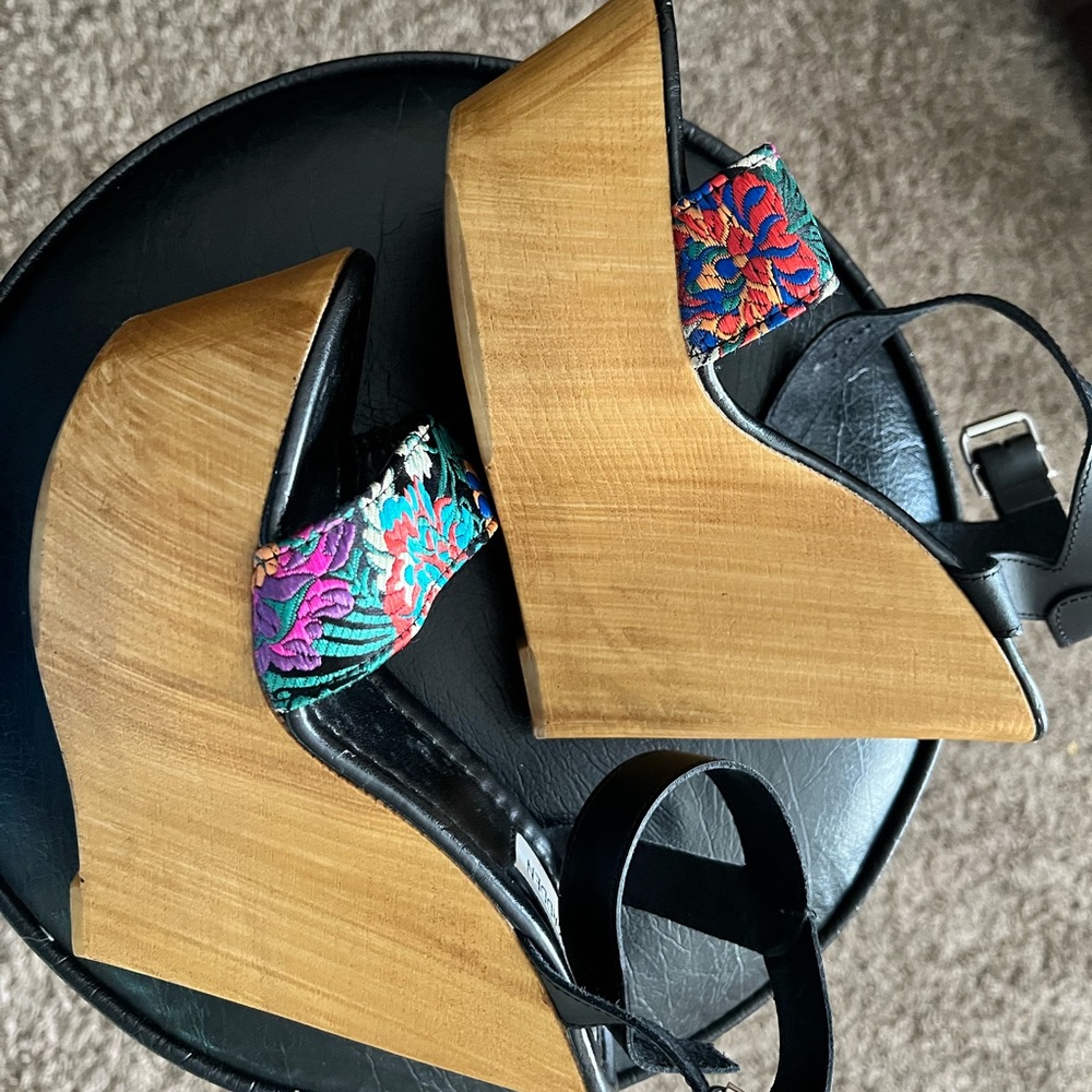 Steve Madden wedges